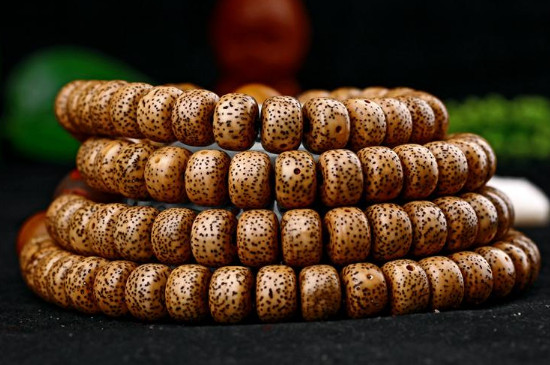 星月菩提越盤越黑怎么辦