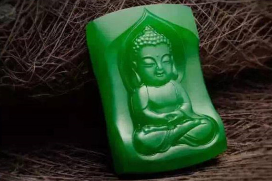 玉髓和翡翠哪個(gè)好