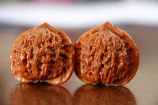 文玩核桃顏色發(fā)暗怎么辦