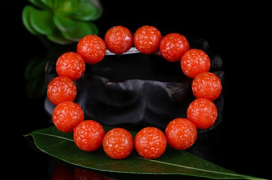 紅珊瑚和南紅的區(qū)別