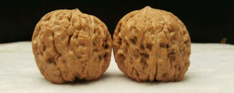 文玩核桃一個(gè)深一個(gè)淺怎么辦