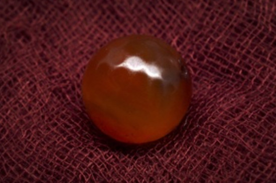 三種女人不適合戴瑪瑙