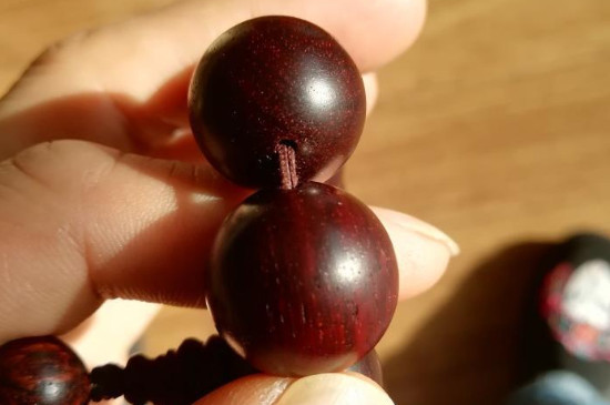 小葉紫檀適合什么人帶