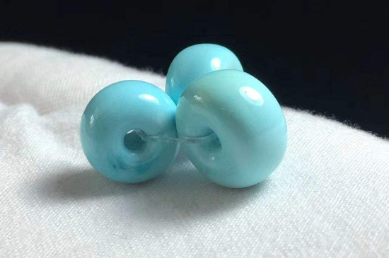 綠松石有白點(diǎn)能盤掉嗎