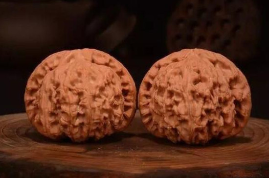 文玩核桃什么尺寸最好，以正把位最適合