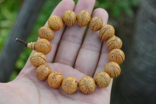 桃核手串13顆寓意