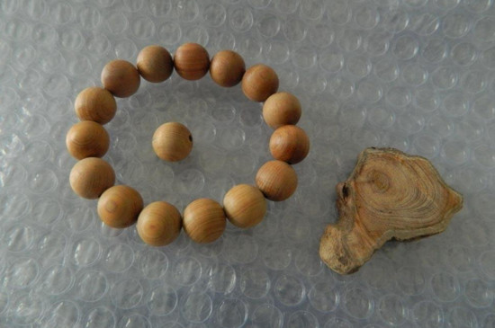 沉香手串佩戴禁忌，這些禁忌千萬不要犯