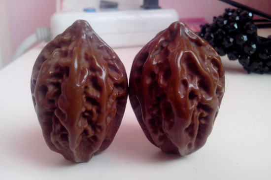 文玩核桃變色的順序
