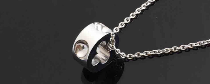 白金項(xiàng)鏈不亮了怎么清洗