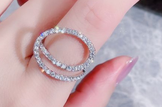鉆戒都有多大的