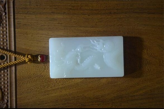 和田白玉的功效，戴和田白玉的好處