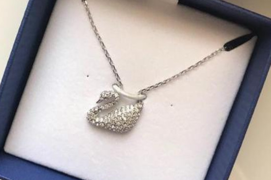 白天鵝項(xiàng)鏈的寓意及象征