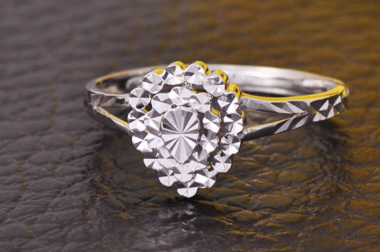 白金和鉑金有啥區(qū)別