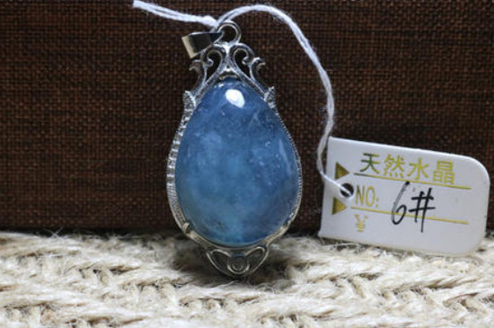 藍(lán)玉髓和海藍(lán)寶區(qū)別