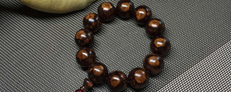 藤香木和黃花梨的區(qū)別