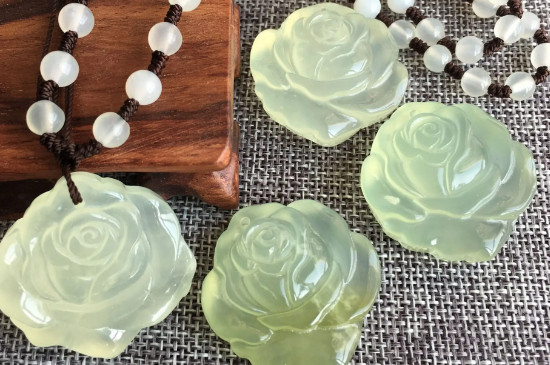 岫玉花玉能盤透嗎