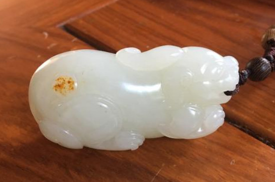 貔貅戴脖子上佩戴方法，佩戴貔貅有哪些需要注意的
