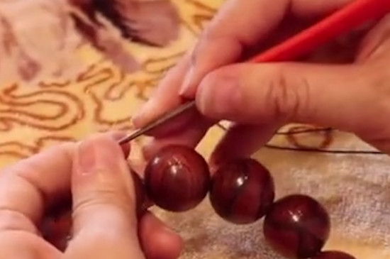 海南黃花梨手串有香味嗎