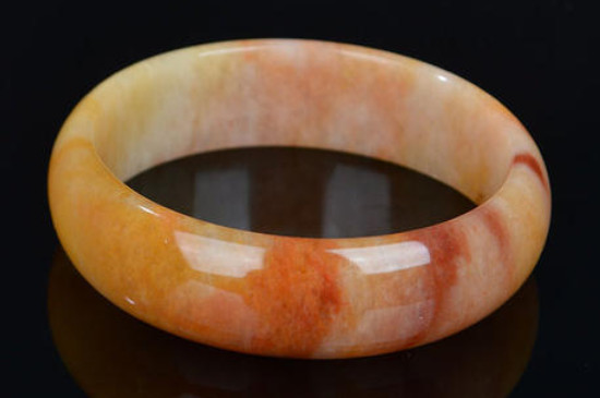 金絲玉手鐲值錢嗎