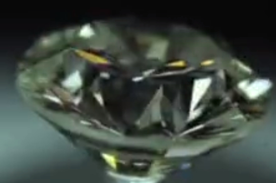 鉆石無熒光是什么意思?