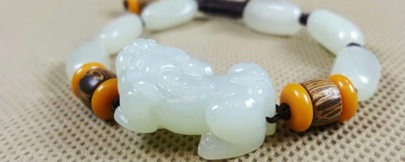 玉貔貅手鏈怎么佩戴