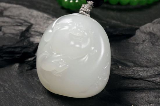 和田玉羊脂白玉好處，羊脂白玉的幾大好處