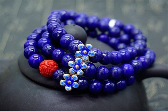 青金石為什么不能沾水，青金石保養(yǎng)的注意事項