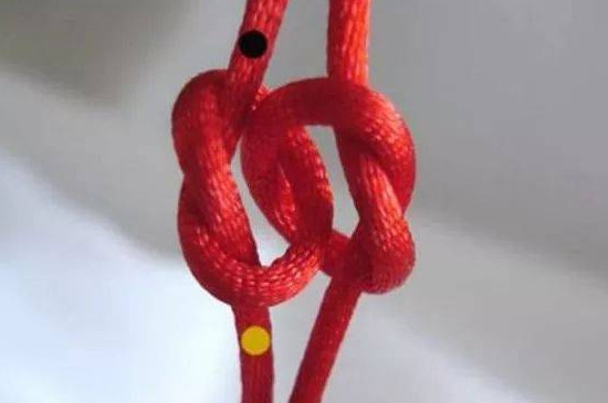 平安扣吊墜怎么系繩子