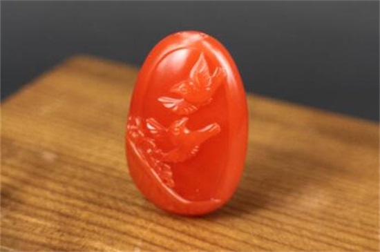 南紅瑪瑙為什么沒那么紅，南紅變紅的方法