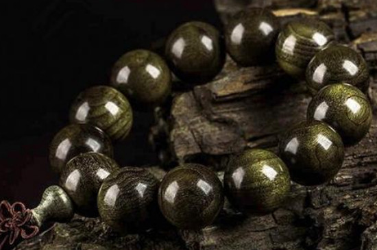 陰沉金絲楠盤玩方法