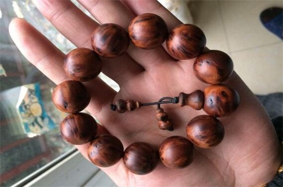 紅豆杉手串怎么鑒別