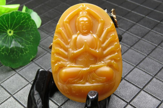 千手觀音的玉適合什么人佩戴