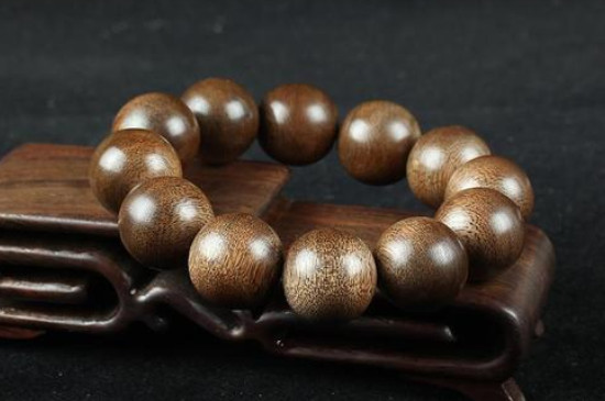 沉水沉香和不沉水沉香的區(qū)別