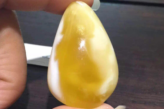 蜜蠟與琥珀區(qū)別