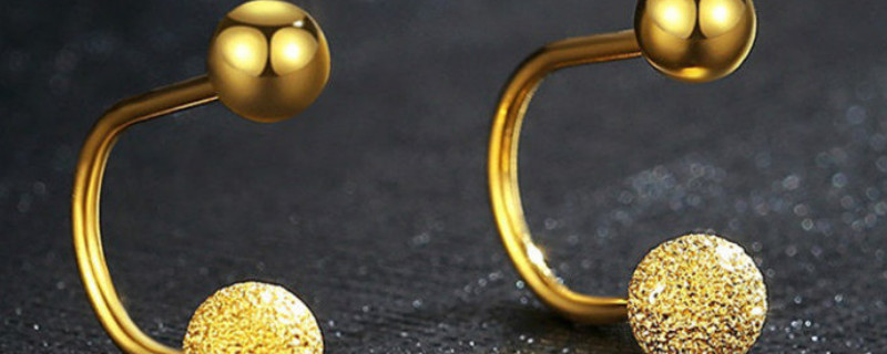 黃金耳環(huán)怎么戴