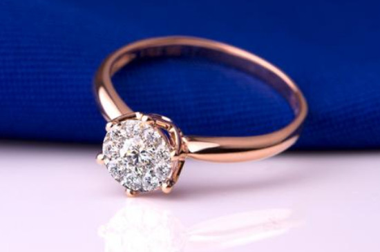 au750回收多少錢一克，價(jià)格在180元左右