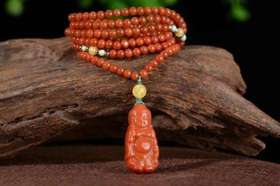 三種女人不適合戴瑪瑙