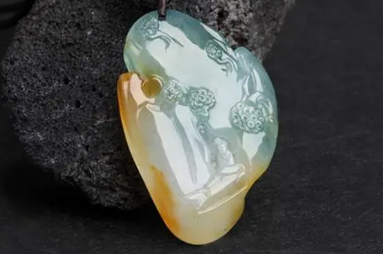 怎么用紫光燈鑒別翡翠