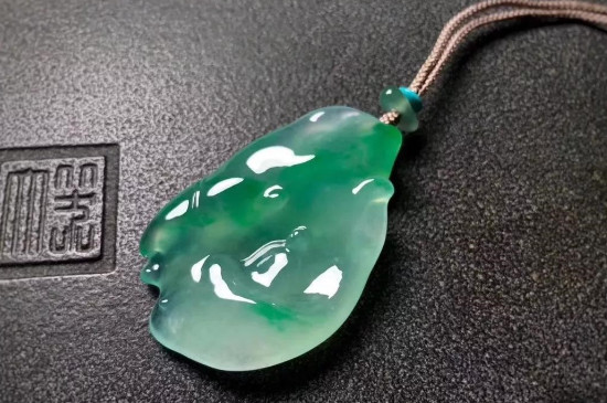 怎么鑒定翡翠的真假方法