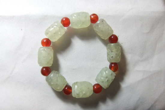 什么人不適合戴岫玉，這些人千萬不要戴