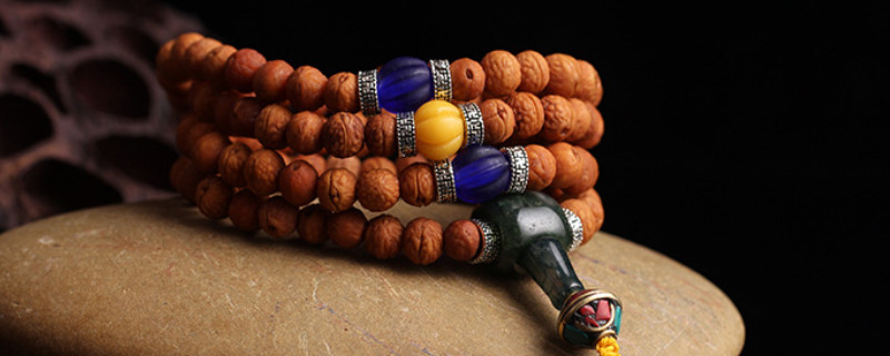 戴山楂籽手串的好處