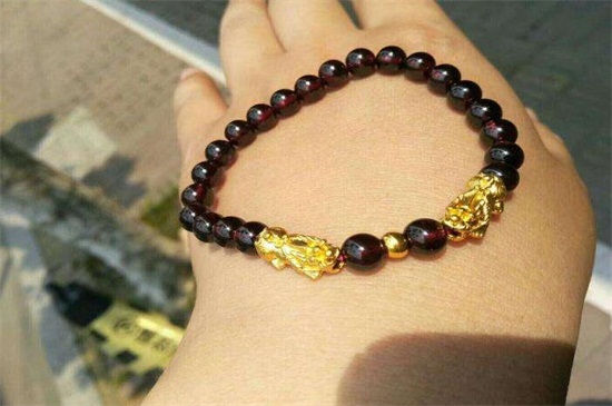 石榴石戴多少顆