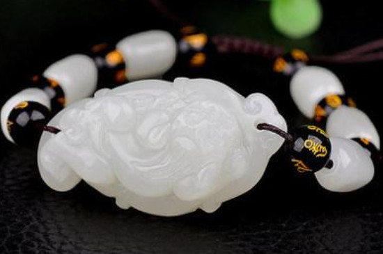 玉貔貅手串的佩戴忌諱