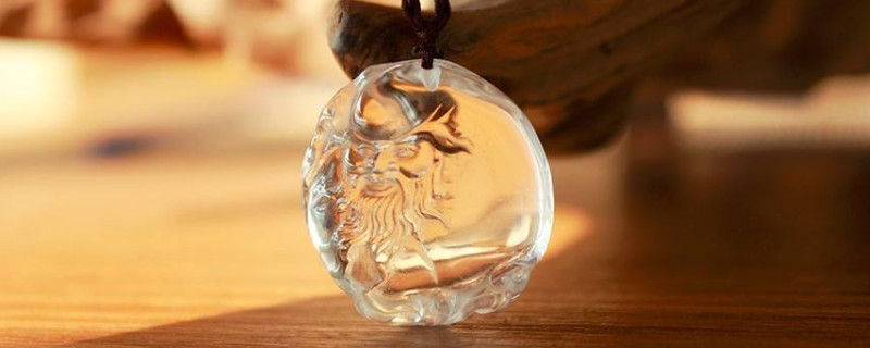 水晶可以戴著洗澡嗎