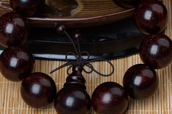 男人佩戴桃木有什么禁忌嗎