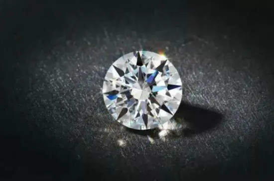 dr鉆戒是莫桑鉆還是真鉆石