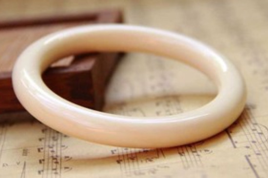 象牙鐲子怎么辨別真假