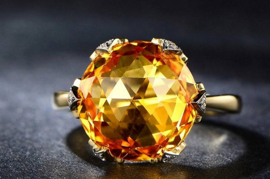 黃水晶的功效與作用，黃水晶的四大作用