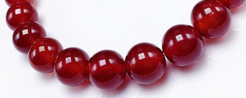 戴紅瑪瑙手鏈有什么好處