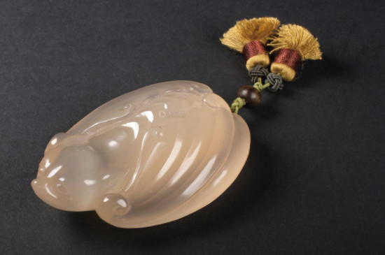 染色玉髓手鐲怎樣辨別